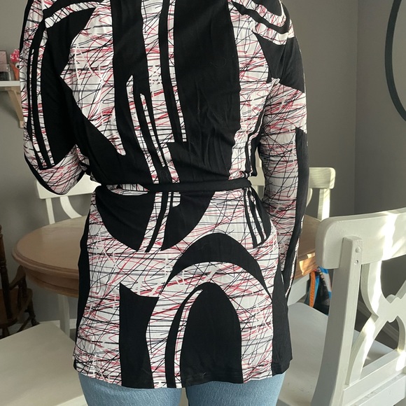 Joseph Ribkoff blazer. - Picture 6 of 6